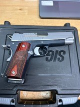 SIG SAUER 1911 C3 COMPACT 1911co-45-t-c3 - 2 of 4