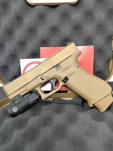 GLOCK 19x - 2 of 3