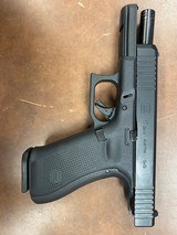 GLOCK 17 g17 gen 5 - 3 of 5