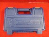 SMITH & WESSON M&P 40 - 4 of 4