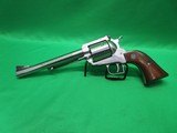 RUGER NEW MODEL SUPER BLACKHAWK - 1 of 5