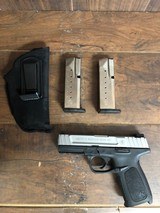 SMITH & WESSON SD40 VE - 1 of 3