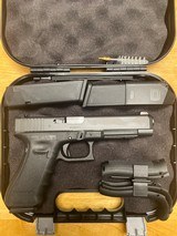 GLOCK 35 G35 Gen 4 NIGHT Sight / Cutout Slide - 1 of 4