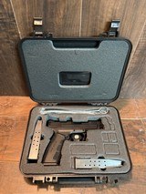 SPRINGFIELD ARMORY XD-45 - 1 of 3