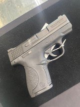 SMITH & WESSON M&P 9 sheild - 2 of 7