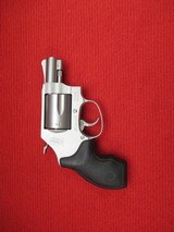 SMITH & WESSON 637-2 AIRWEIGHT - 1 of 4