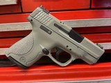 SMITH & WESSON M&P 9 Shield 9mm - 2 of 2
