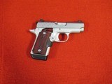 KIMBER Micro 9 Stainless Rosewood - 1 of 4