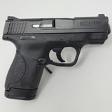 SMITH & WESSON m&p shield 40 - 2 of 4