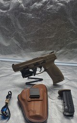 SMITH & WESSON M&P 9 M2.0 - 1 of 6