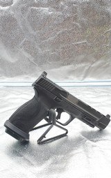 SMITH & WESSON Ported M&P Performance Center M2.0 C.O.R.E. - 3 of 6