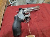 SMITH & WESSON 686 PLUS - 1 of 3