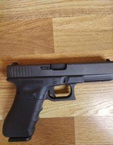 GLOCK 17 - 2 of 6