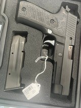 SIG SAUER P226 - 6 of 7