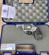 SMITH & WESSON 60 - 2 of 7