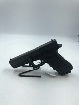 GLOCK 17 - 1 of 4