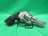 SMITH & WESSON MODEL 627-5 PERFORMANCE CENTER - 2 of 7