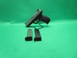 SMITH & WESSON SD40VE - 1 of 6