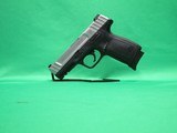 SMITH & WESSON SD40VE - 3 of 6