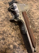 RUGER SR1911 Stainless Steel / Wood Grips - 5 of 7