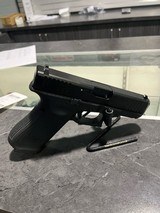 Glock G45 Compact Crossover - 2 of 4