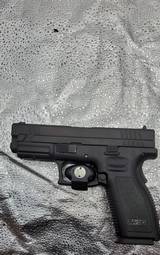 SPRINGFIELD XD 40 - 1 of 6