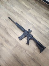 ANDERSON MANUFACTURING AM-15 w/ Holosun red dot - 1 of 7