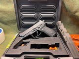 SIG SAUER M11-A1 COMPACT - 2 of 5