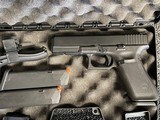 GLOCK 17 M FBI - 1 of 5