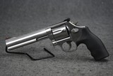 SMITH & WESSON 686 PLUS - 1 of 2