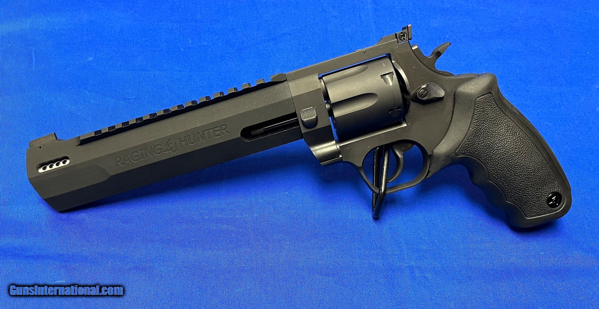 TAURUS RAGING HUNTER