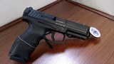 HK vp9 - 4 of 5