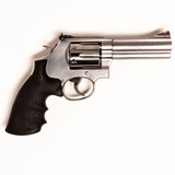 SMITH & WESSON MODEL 686-6 - 1 of 8