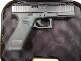 GLOCK 22 G22 Gen 5 .40 S&W - 1 of 3