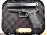 GLOCK 22 G22 Gen 5 .40 S&W - 3 of 3