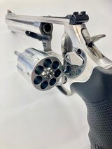SMITH & WESSON 686 PLUS - 3 of 4