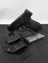 SMITH & WESSON M&P SHIELD 9MM LUGER (9X19 PARA) - 1 of 3