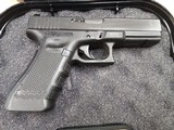 GLOCK 22 G22 GEN4 40S&W POLICE TRADE IN - 1 of 3