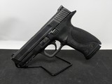 SMITH & WESSON M&P40 - 1 of 2