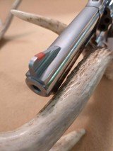 TAURUS m941 22 mag SS Polished - 5 of 7