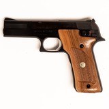 Smith & Wesson MODEL 422 - 1 of 4