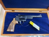 SMITH & WESSON 29 - 2 of 2