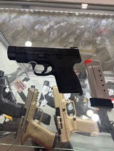 SMITH & WESSON M&P 45 SHIELD M2.0 - 3 of 7
