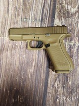 GLOCK 19 G19x FDE - 2 of 6