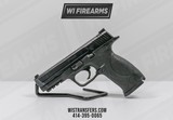 SMITH & WESSON M&P40, 40 S&W - 1 of 4