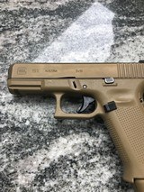 GLOCK 19 G19x FDE - 2 of 3