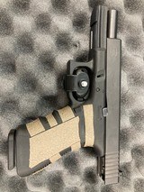 GLOCK 17 - 2 of 7