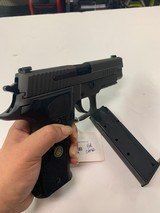 SIG SAUER P226 - 4 of 5