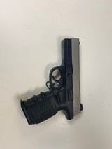 SMITH & WESSON SW40 VE - 1 of 7