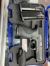 SMITH & WESSON M&P 40 - 1 of 2